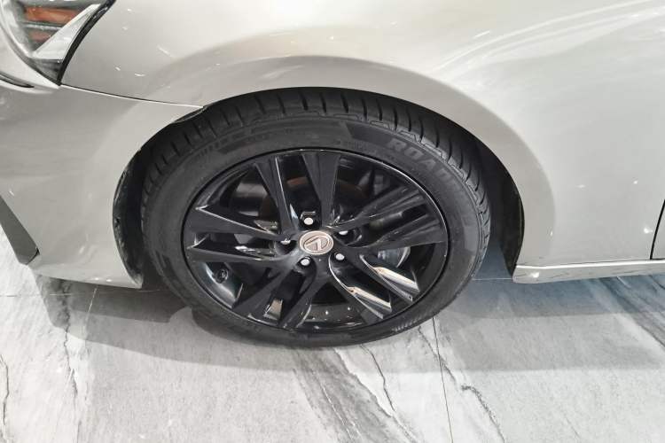 Used Lexus IS 2017 300 FENGSHANG Edition