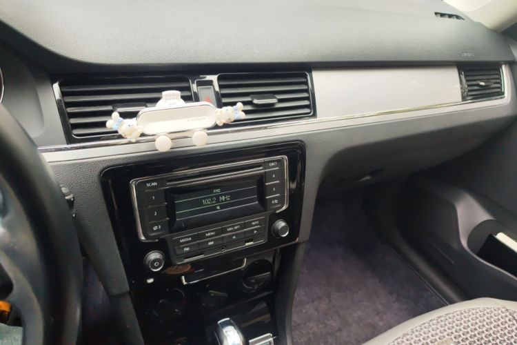 Used Volkswagen Bora 2014 1.6L Automatic Fashion Model