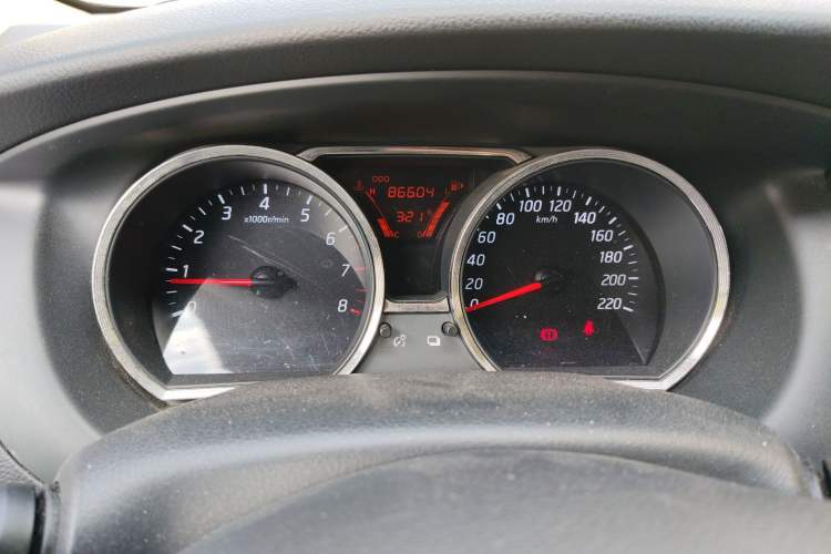 Used Nissan Livina 2013 Jingrui 1.6XL Manual Comfort Edition