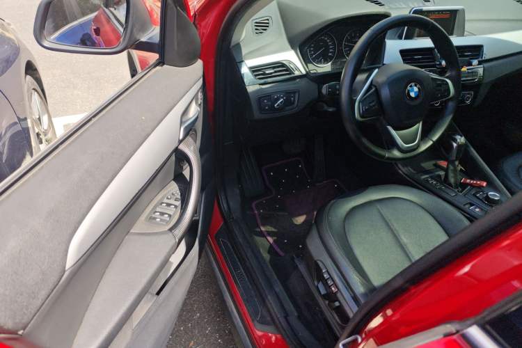 Used BMW X1 2016 sDrive18Li Premium Edition Driver Seat