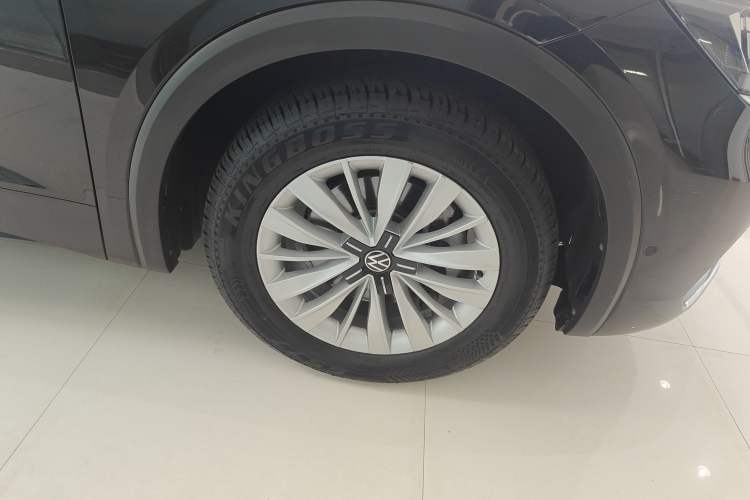 Used Volkswagen Viloran 2024 330TSI Business Edition Right Front Wheel Hub