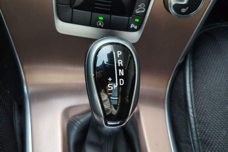 Used Volvo XC60 2017 T5 AWD Smart Upgrade Model
