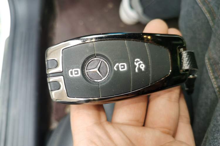 Used Mercedes-Benz GLB 2022 Updated GLB 200 Fashion Edition Vehicle Key