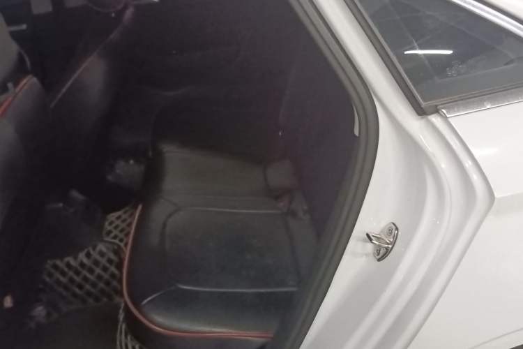 Used Audi A3 2014 Limousine 35 TFSI Automatic Fashion Model