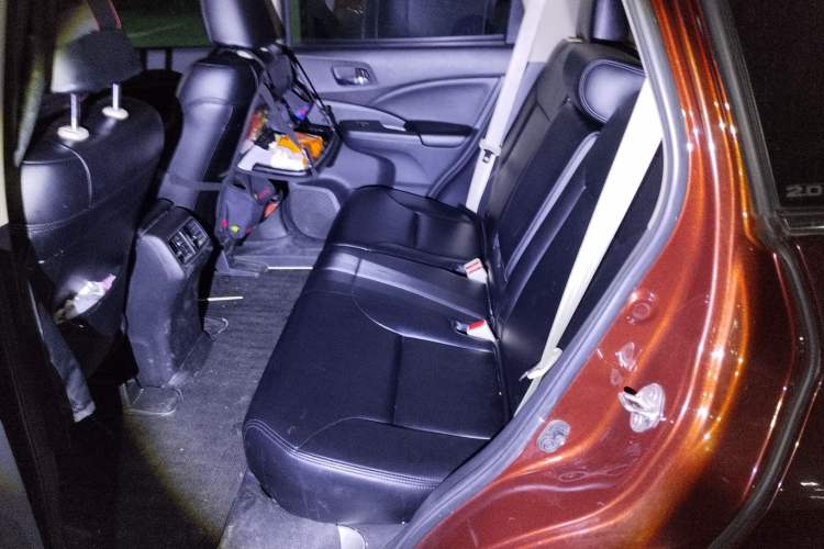 Used Honda CR-V 2016 2.0L two-wheel drive Urban Edition
