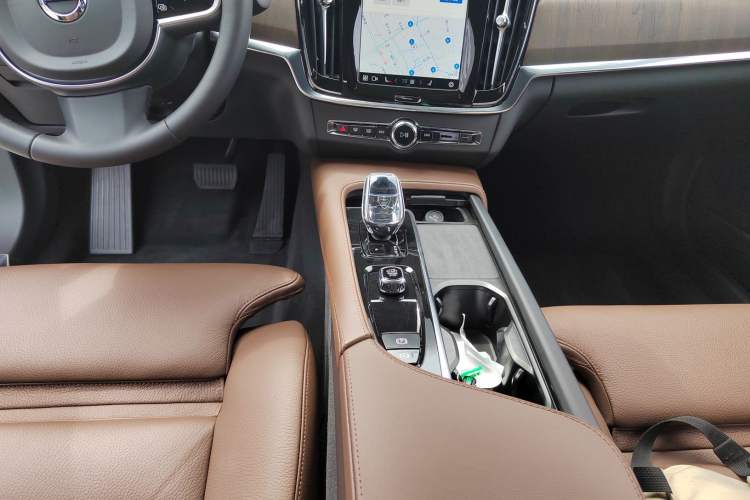 Used Volvo S90 2025 B5 Zhiyuan Luxury Edition Gear Lever