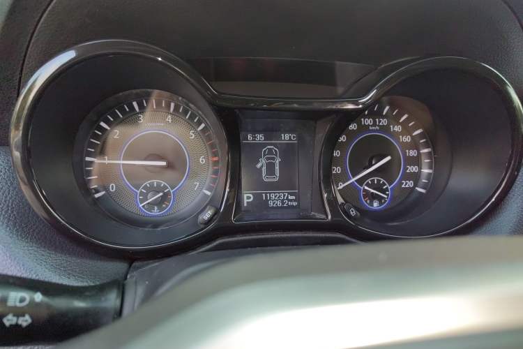 Used JMC Yusheng S350 2016 2.0T Automatic All-Wheel Drive Gasoline Luxury Edition 5 Seats