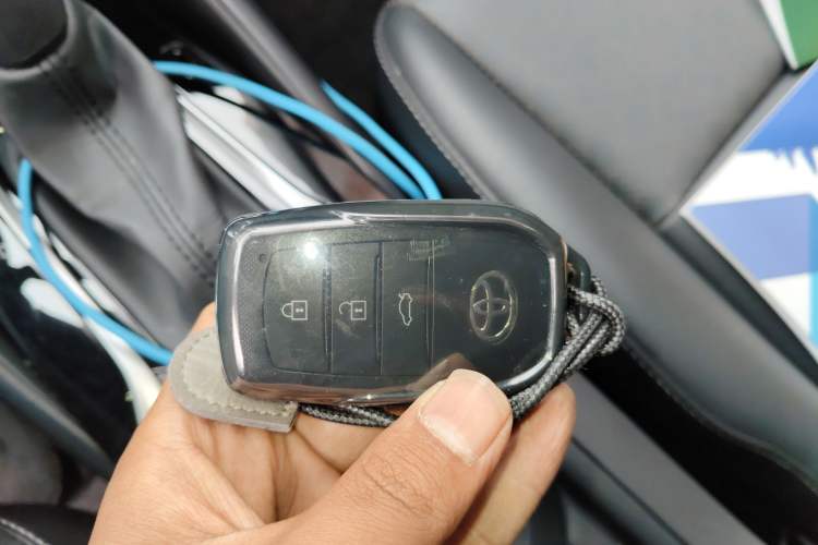 Used Toyota Corolla 2024 1.8L Smart Electric Hybrid Dual-Engine Elite Edition