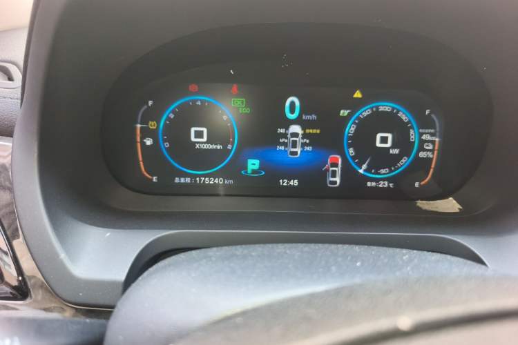 Used BYD Tang New Energy 2017 2.0T All-Wheel Drive Hyatt Model