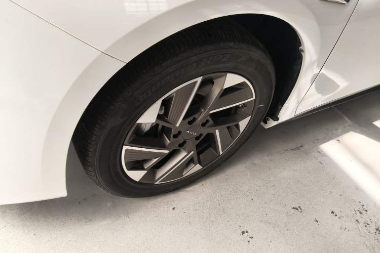 Used AION S Plus 2025 Comfort Version 53.241 kWh