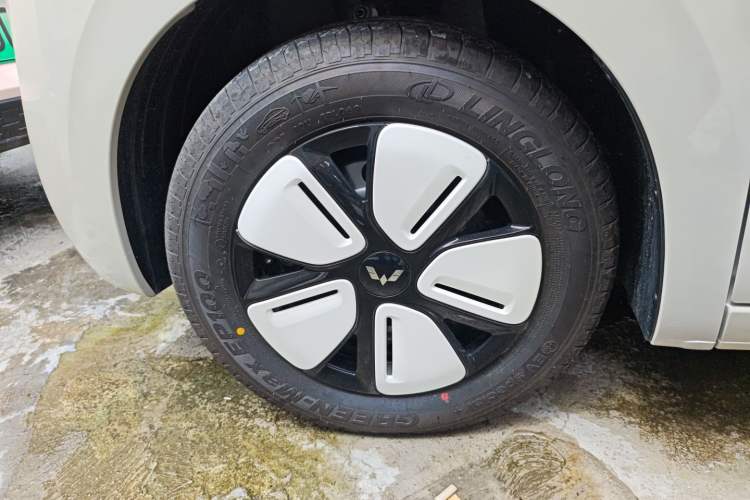 Used Wuling Hongguang MINIEV 2025 Four-Door Version Advanced Edition