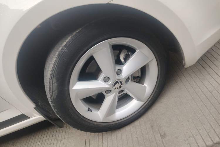 Used Skoda Octavia 2015 1.6L Automatic Yijie Edition
