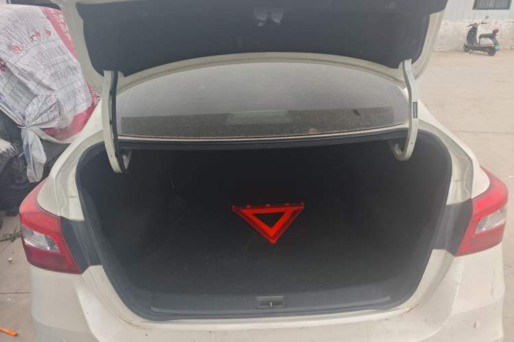 Used Nissan Sylphy 2021 Classic 1.6XE CVT Comfort Edition Trunk