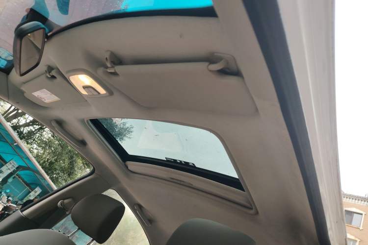 Used Chevrolet Sail 2013 Sedan 1.4L Manual - Youyi Happiness Edition Headliner