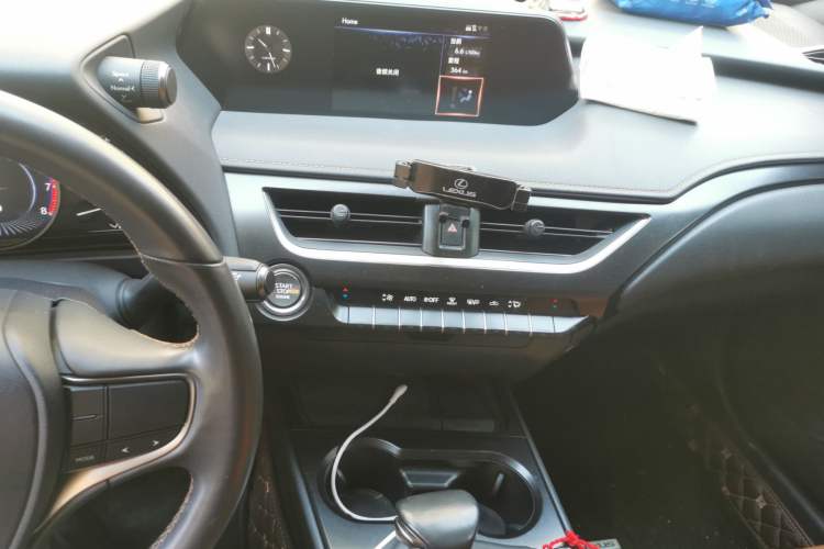 Used Lexus UX 2020 200 Special Edition Audio And AC Panel