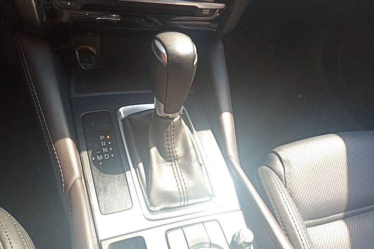 Used Mazda Atenza 2017 2.0L Blue Sky Luxury Edition