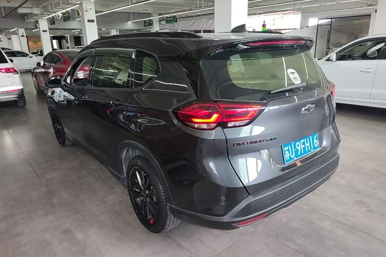 Used Chevrolet Orlando 2020 Light Hybrid Redline 530T Automatic Enjoyment Edition (5+2 Models)
