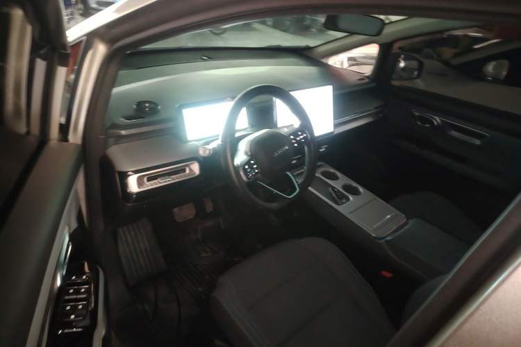 Used AION Y 2023 Plus 510 Enjoy Edition
