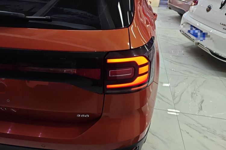 Used Volkswagen Tacqua 2020 1.5L Automatic Yue