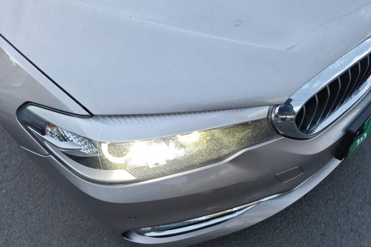 Used BMW 5 Series 2018 525Li Luxury Package
