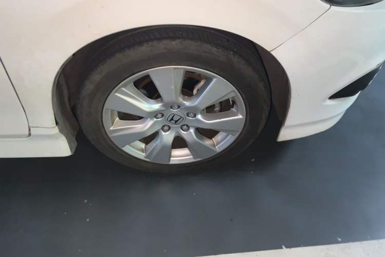 Used Honda Jade 2014 1.8L Automatic Comfort Elite Version 5 Seats
