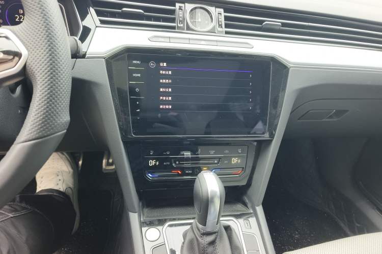 Used Volkswagen Magotan 2025 Revised Version Zhongxiang Edition 330TSI DSG Luxury Trim
