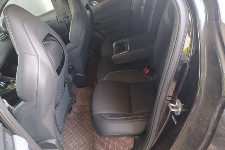 Used Lynk & Co 03 2022 2.0TD DCT JingPro Left Rear Seat