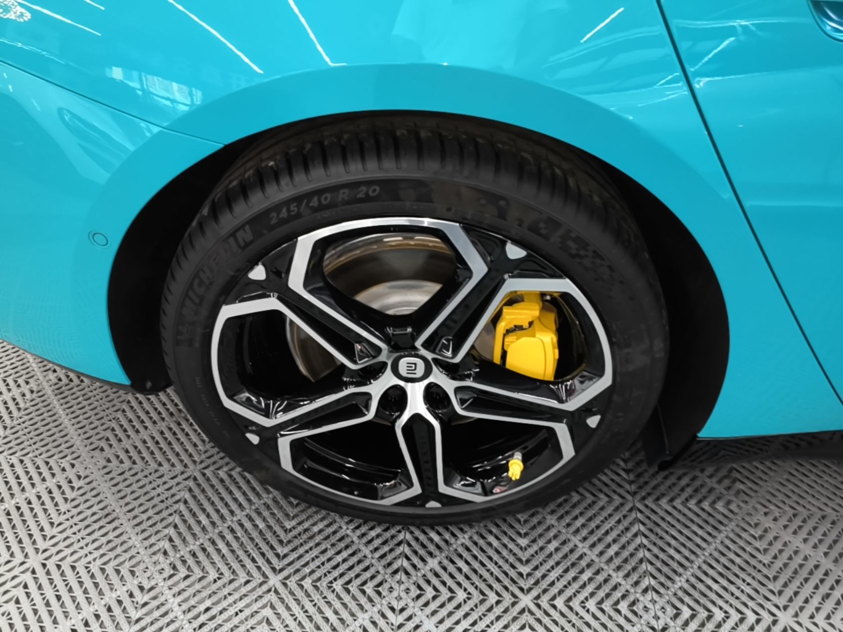Xiaomi Auto SU7 2024 Rear-Drive Long-Range Intelligent Driving Version — снимка 11