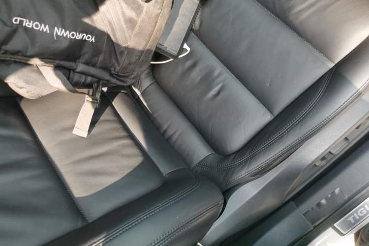 Used Volkswagen Tiguan 2015 1.8TSI Automatic Two-Wheel Drive Comfort Edition Right Front Seat