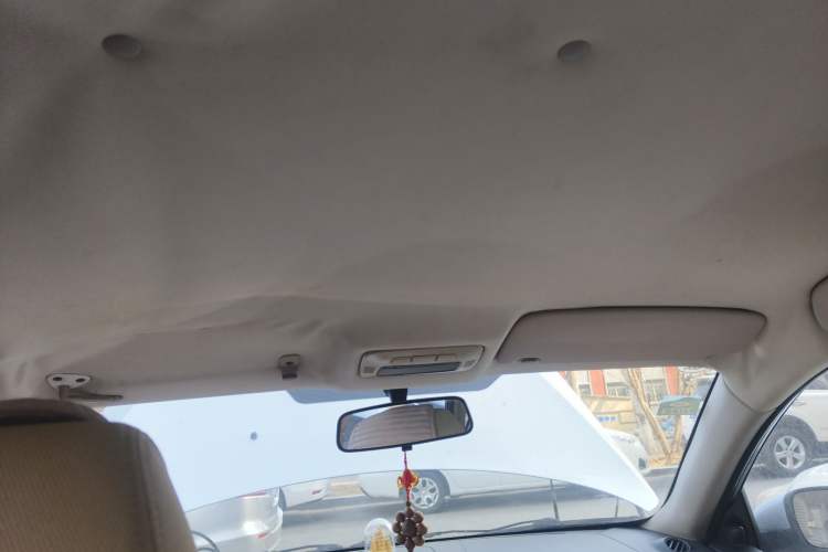 Used Brilliance H330 2013 1.5L Manual Comfort Model Headliner