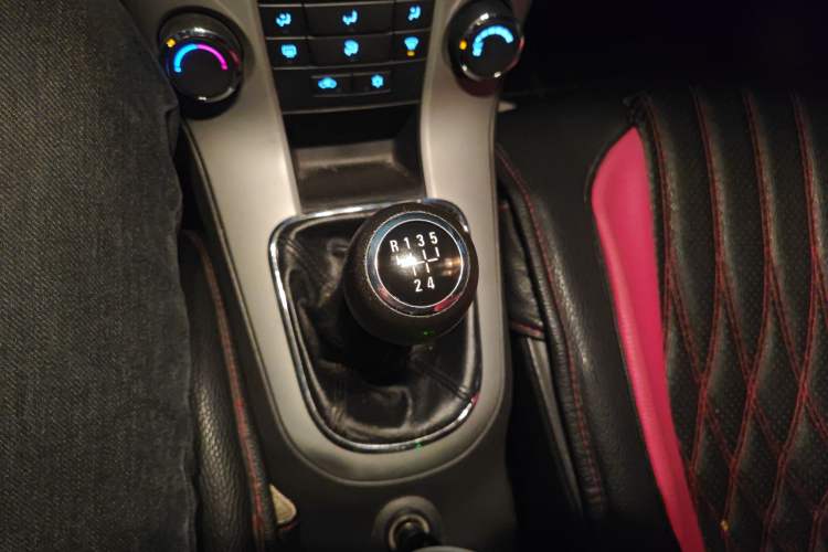 Used Chevrolet Cruze 2013 1.6L SE MT