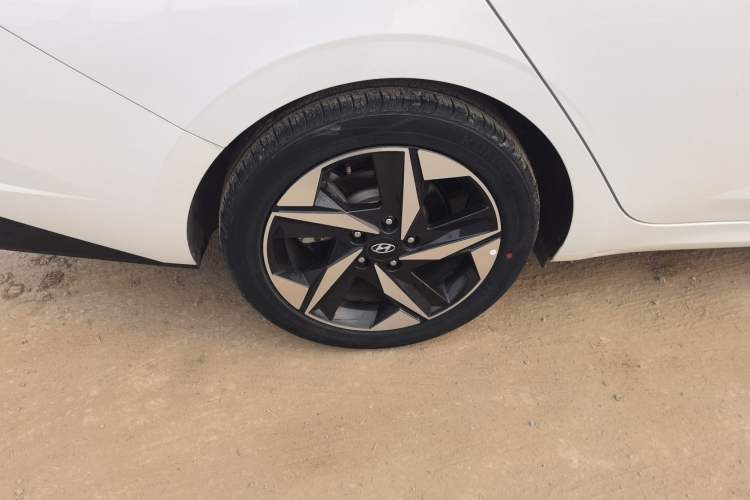 Used Hyundai Elantra 2022 1.5L CVT GLX Elite Edition