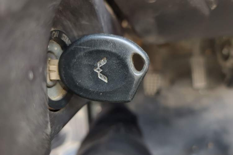 Used Wuling Rongguang 2019 1.5L Extended-Body Van Base Model with 2 Seats
