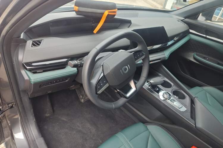 Used CHANGAN NEVO A06 2023 Supreme Model Center Console