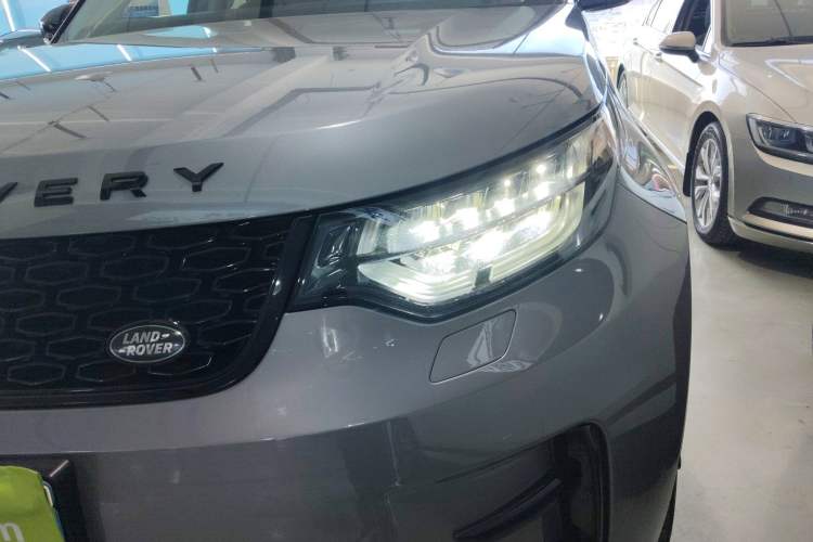 Used Land Rover Discovery 2020 2.0T SE Left Front Headlight