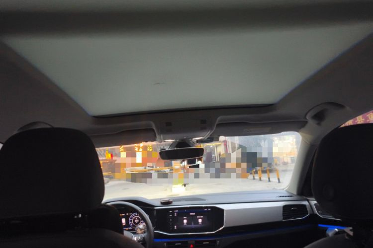 Used Volkswagen Tayron 2020 330TSI Two-Wheel Drive Luxury Smart Connectivity Version Headliner