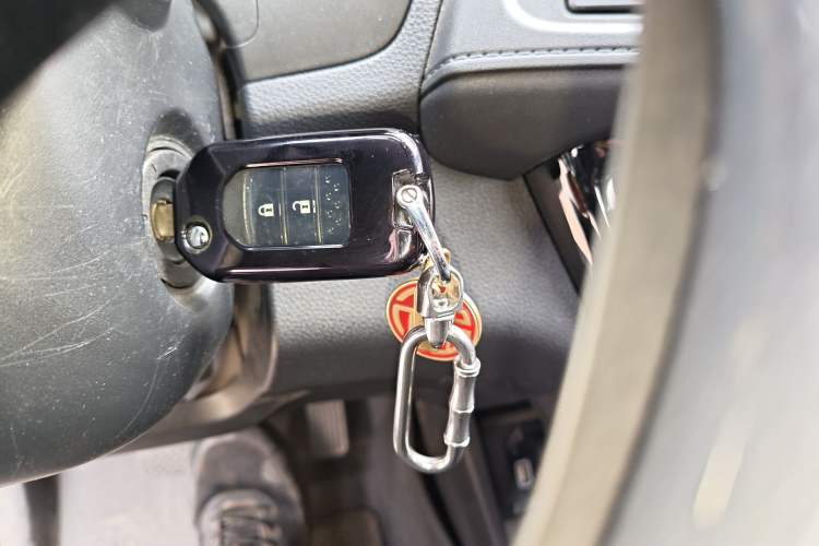 Used Honda Vezel 2020 1.5L CVT Pioneer Edition Interior 1