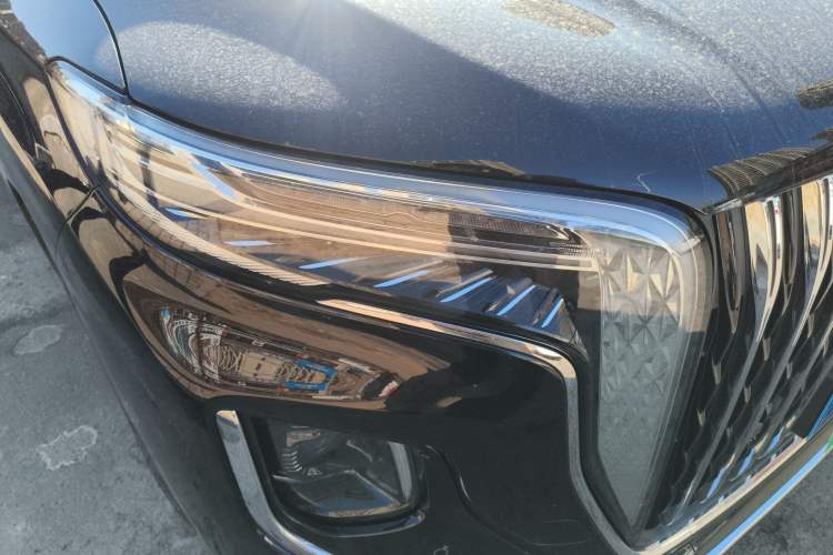 Used Hongqi HQ9 2023 2.0T Smart Connect Flagship Edition Right Front Headlight