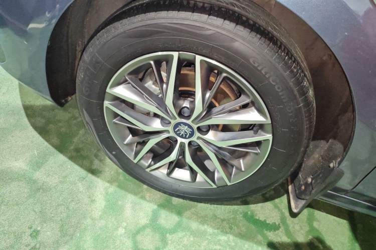 Used BYD Qin PLUS 2024 Honor Edition EV 420KM Leading Model