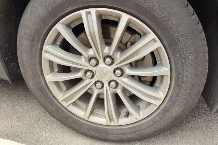 Used Cadillac XT5 2017 Anniversary Edition 28T Four-Wheel Drive Luxury Model