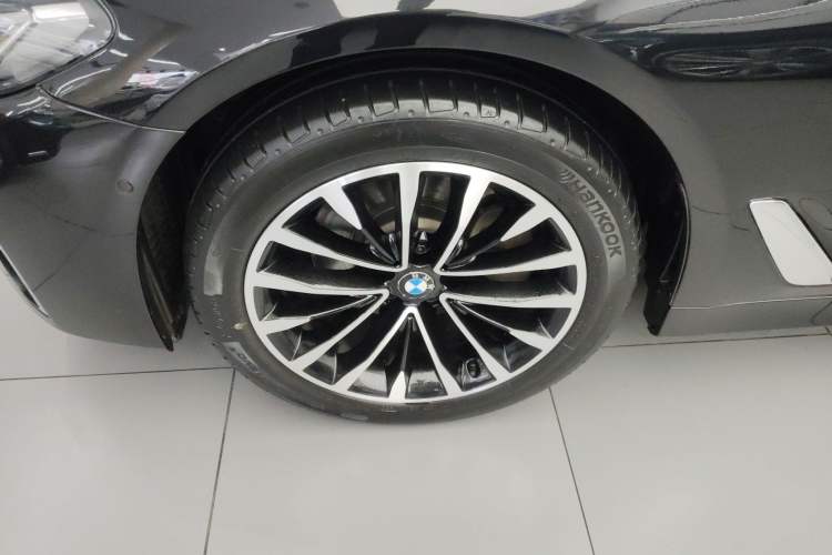 Used BMW 5 Series 2021 525Li Luxury Package
