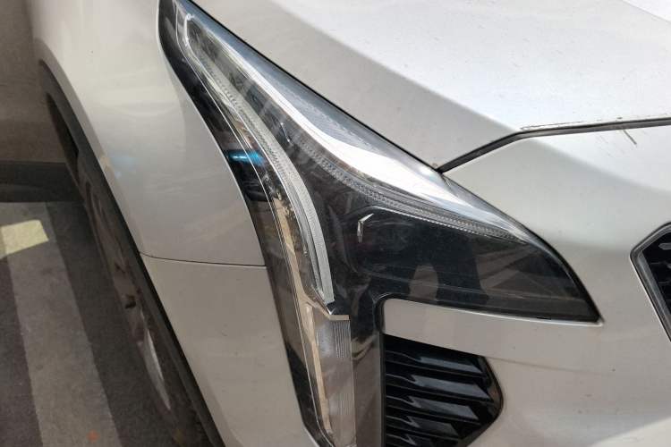 Used Cadillac XT4 2021 28T Two-Wheel Drive Tech Edition