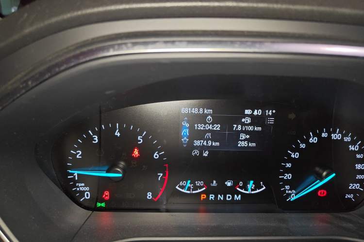 Used Ford Focus Active 2020 EcoBoost 180 Automatic Titanium Edition Odometer Close Up