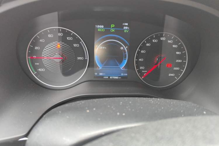 Used BYD Song New Energy 2019 Song DM 1.5TID Smart Connect Dynamic Model Odometer Close Up