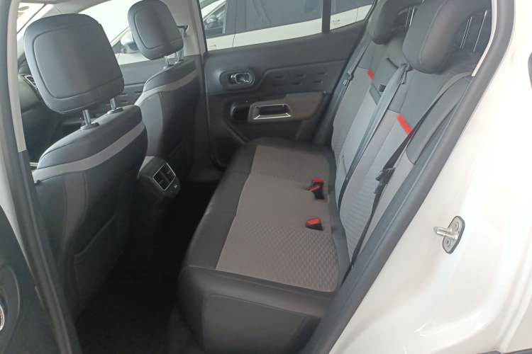 Used Citroen C5 AIRCROSS New Energy 2020 1.6T All-Wheel-Drive Plug-in Hybrid Enjoyment Version Left Rear Seat