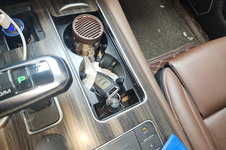 Used Haval H9 2017 2.0T Diesel 4x4 Premium 5-Seater Vehicle Key