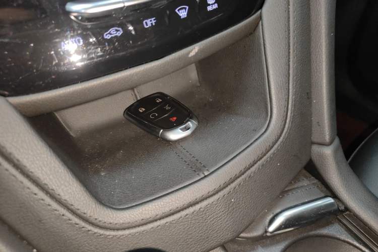 Used Cadillac XT5 2022 2.0T Two-Wheel Drive Luxury Version
