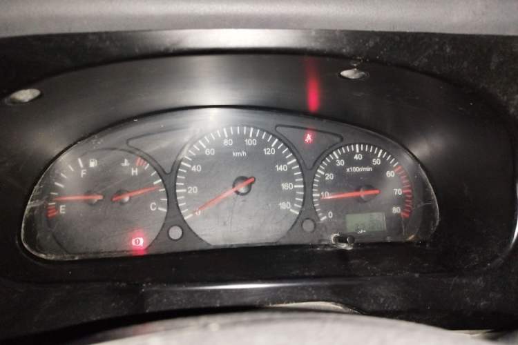 Used Jinbei Hiace 2016 2.0L Express Series Standard Version V19
