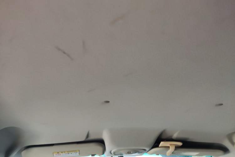 Used Cowin C3R 2015 1.5L Manual Gold Diamond Edition