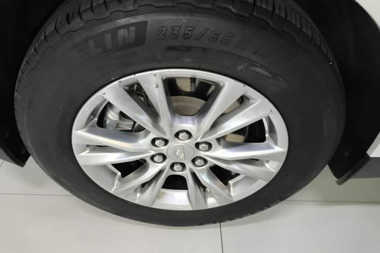 Used Cadillac XT5 2022 2.0T Two-Wheel Drive Luxury Version
